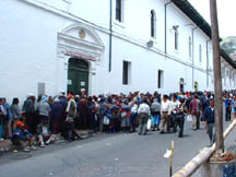 Queue for free medical clinic, Quito